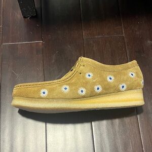 Clark's Wallabee floral NIB